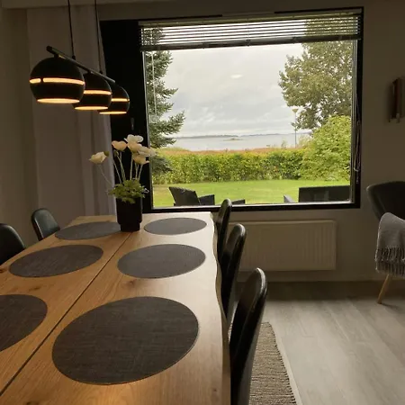 Spacious For 6 With Sauna *